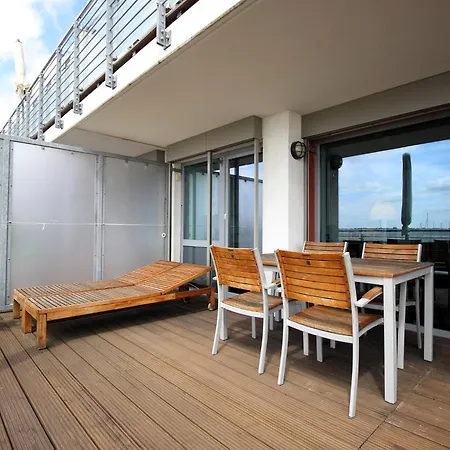 Apartment Bellevue - Panoramablick Auf Sund Altefahr