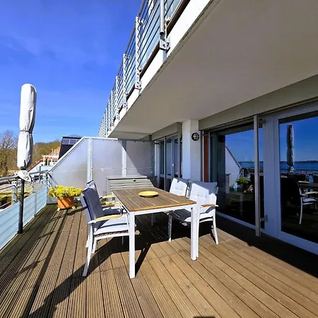 Bellevue - Panoramablick Auf Sund * Altefähr