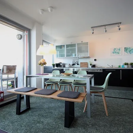 Bellevue - Panoramablick Auf Sund * Altefähr